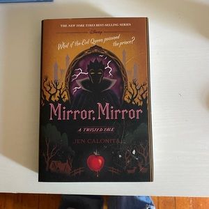 Mirror mirror: Jen Calonita